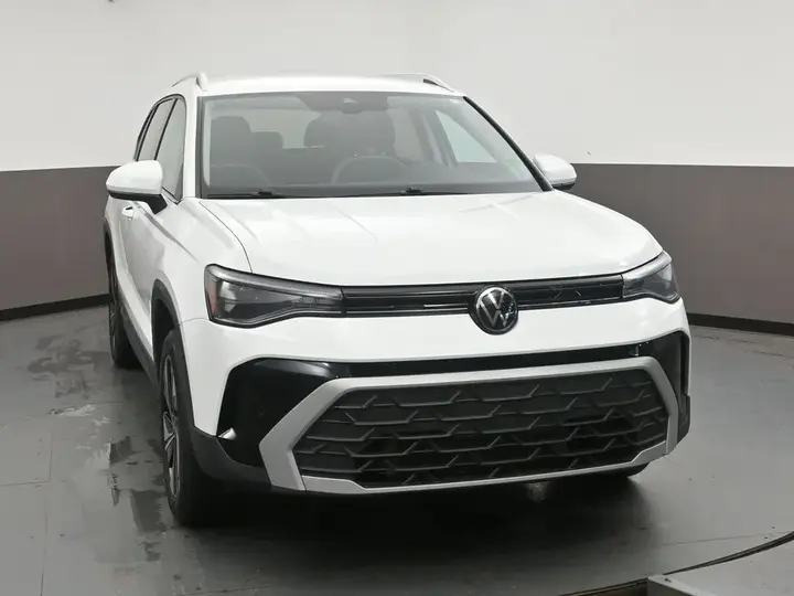 Volkswagen Taos 2025 photo 2