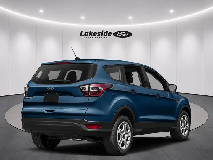 Ford Escape 2019 photo 2