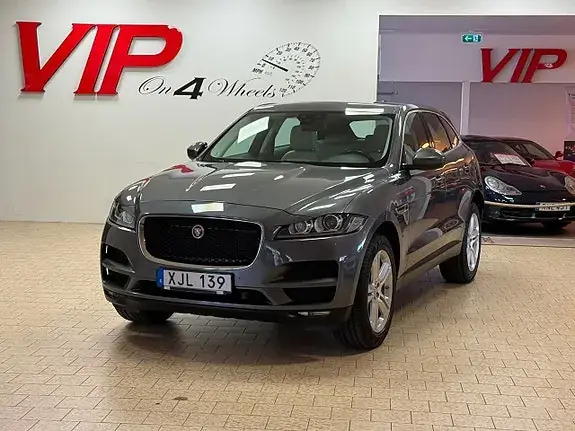 Jaguar F-Pace 2018 photo 3