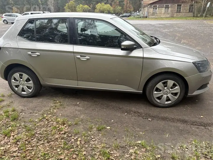 Skoda Fabia 2018 photo 2