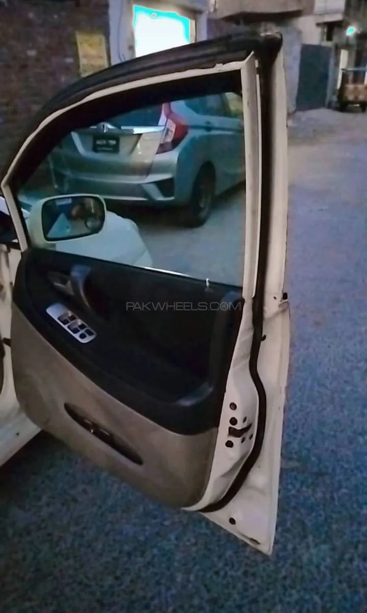 Suzuki Liana