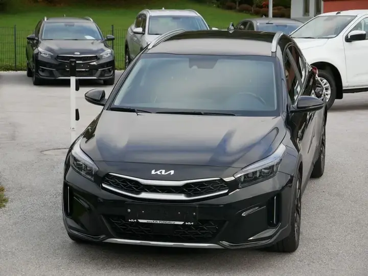 Kia Xceed 2023 photo 3