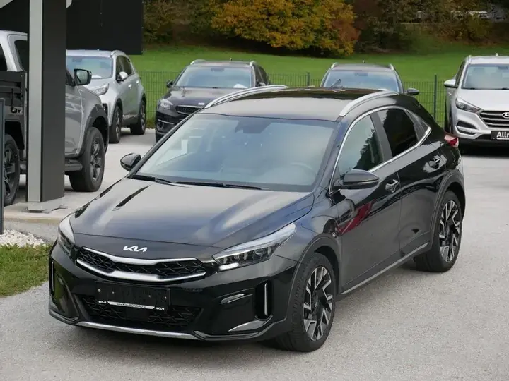 Kia Xceed 2023 photo 2