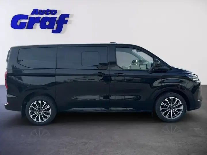 Ford Tourneo photo 3