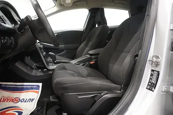 Volvo V40 2016 photo 5