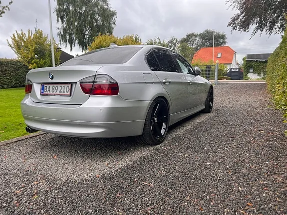 BMW 330I 2005 photo 4