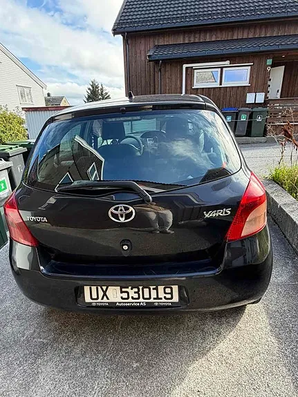Toyota Yaris 2006 photo 2