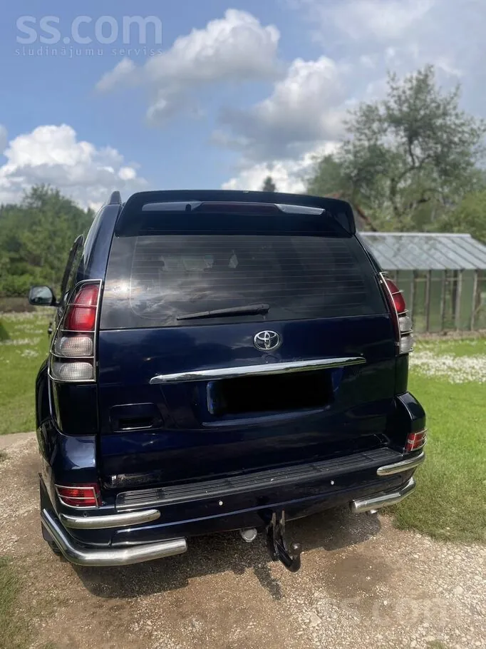 Toyota Land Cruiser 2006 photo 2