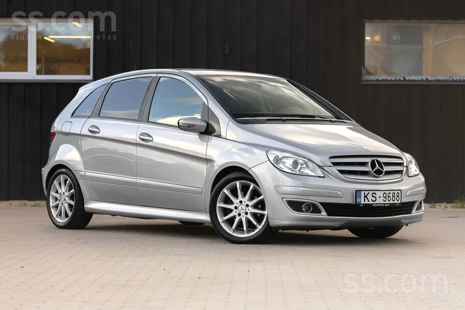 Mercedes-Benz B180 2005 photo 2