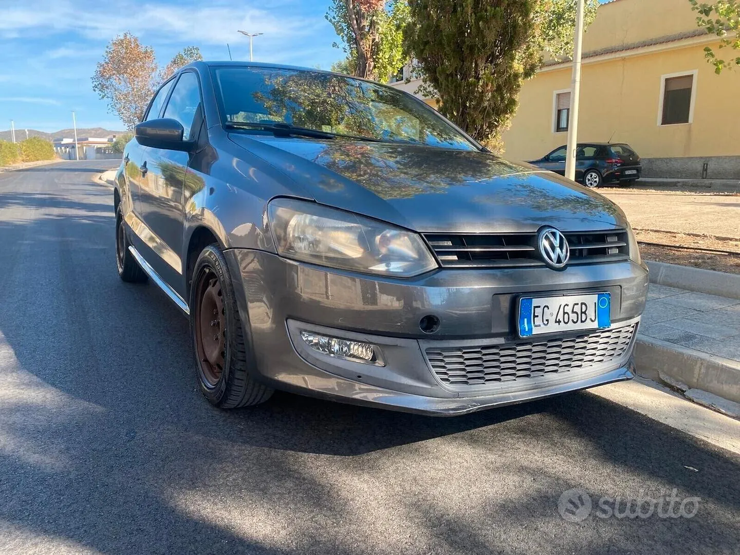 Volkswagen Polo 2011 photo 2
