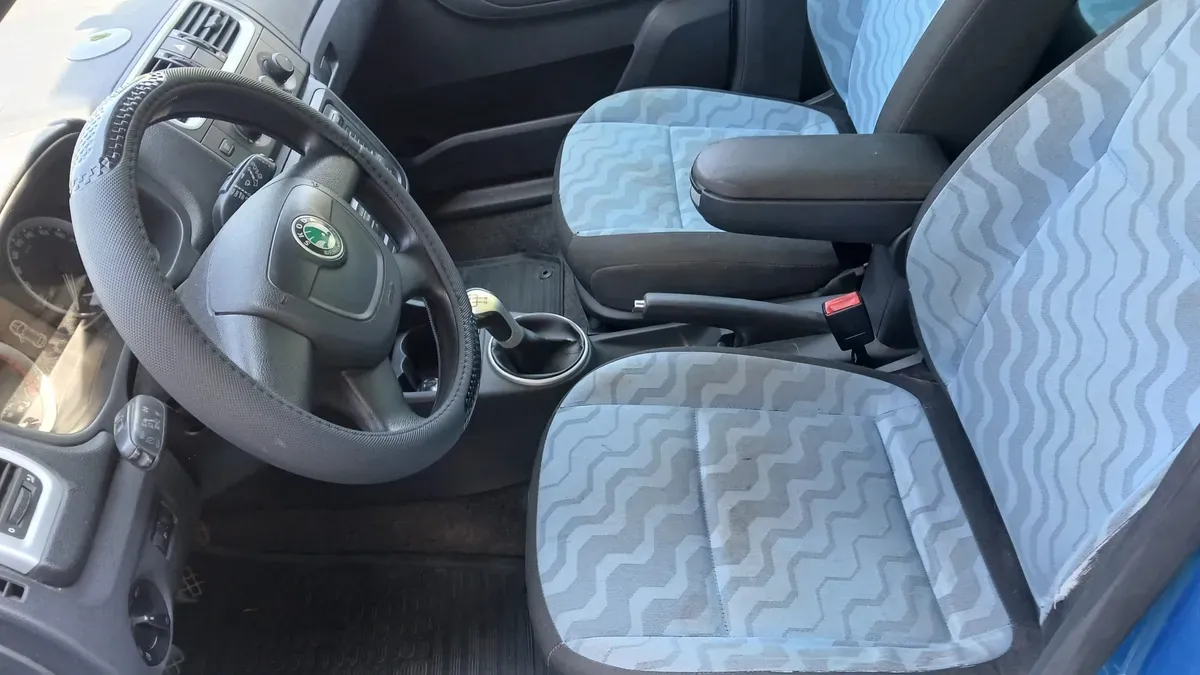 Skoda Roomster 2009 photo 3