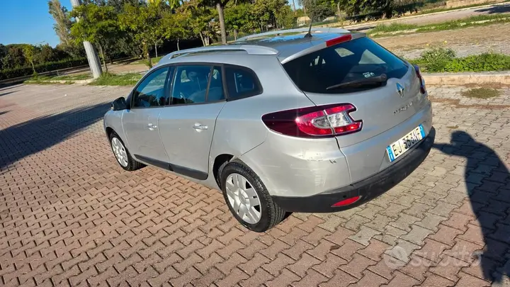 Renault Megane 2011 photo 5