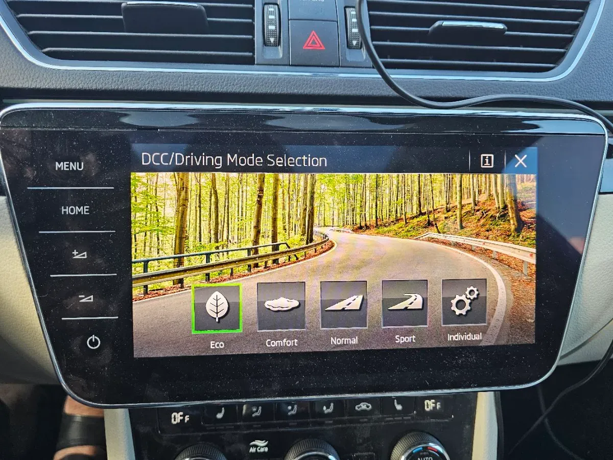 Skoda Superb 2018 photo 3