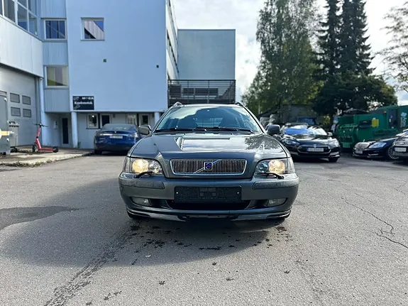 Volvo V40 2002 photo 5