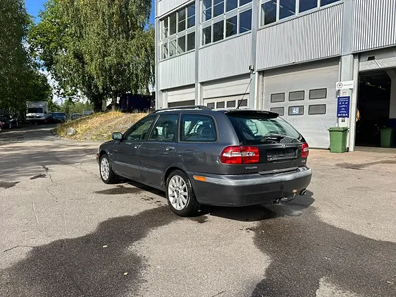 Volvo V40 2002 photo 3