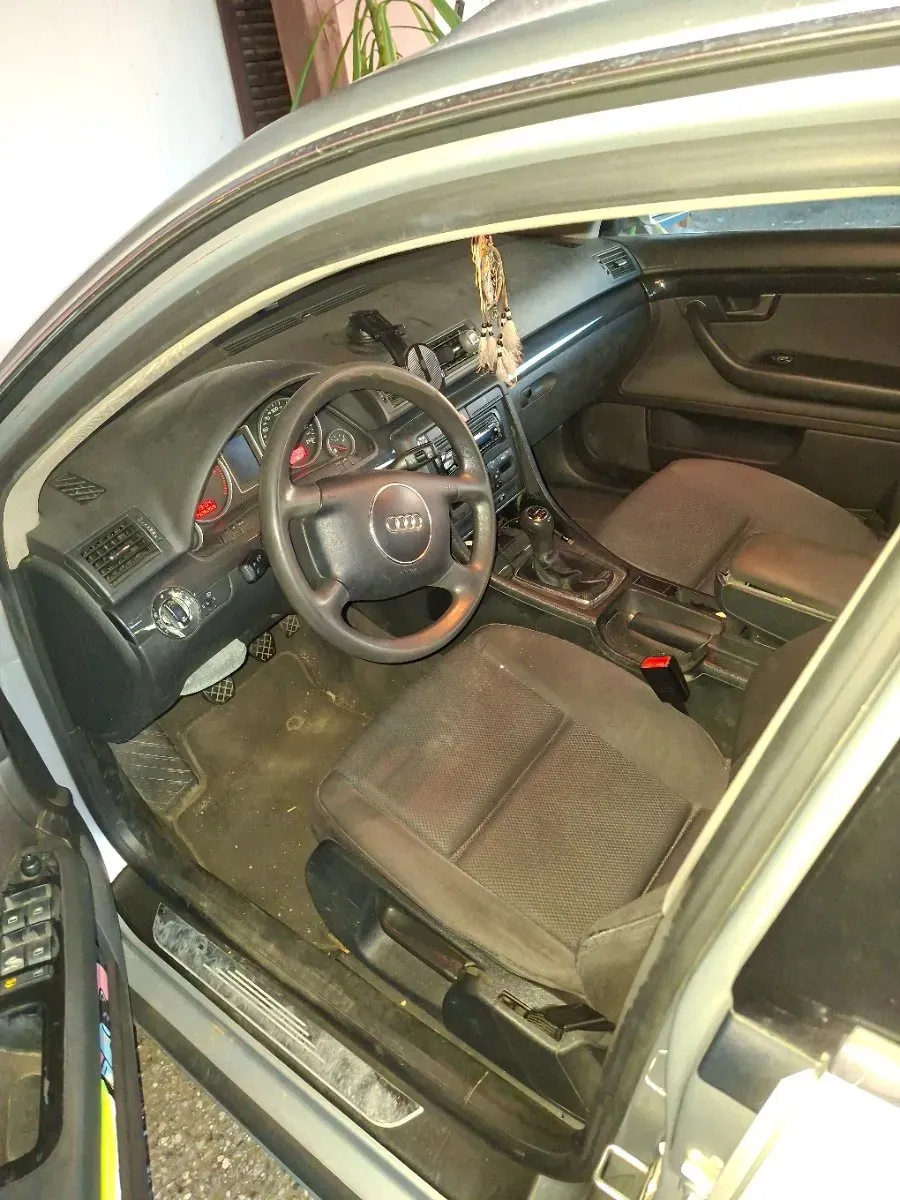 Audi A4 2003 photo 3