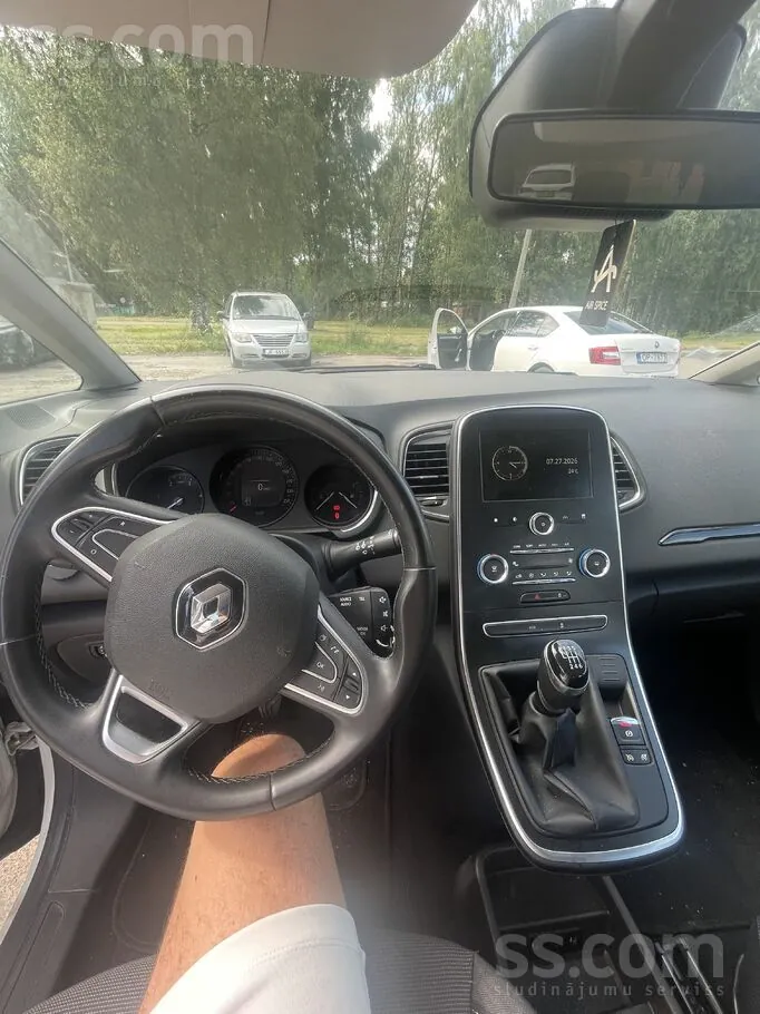 Renault Scenic 2020 photo 2