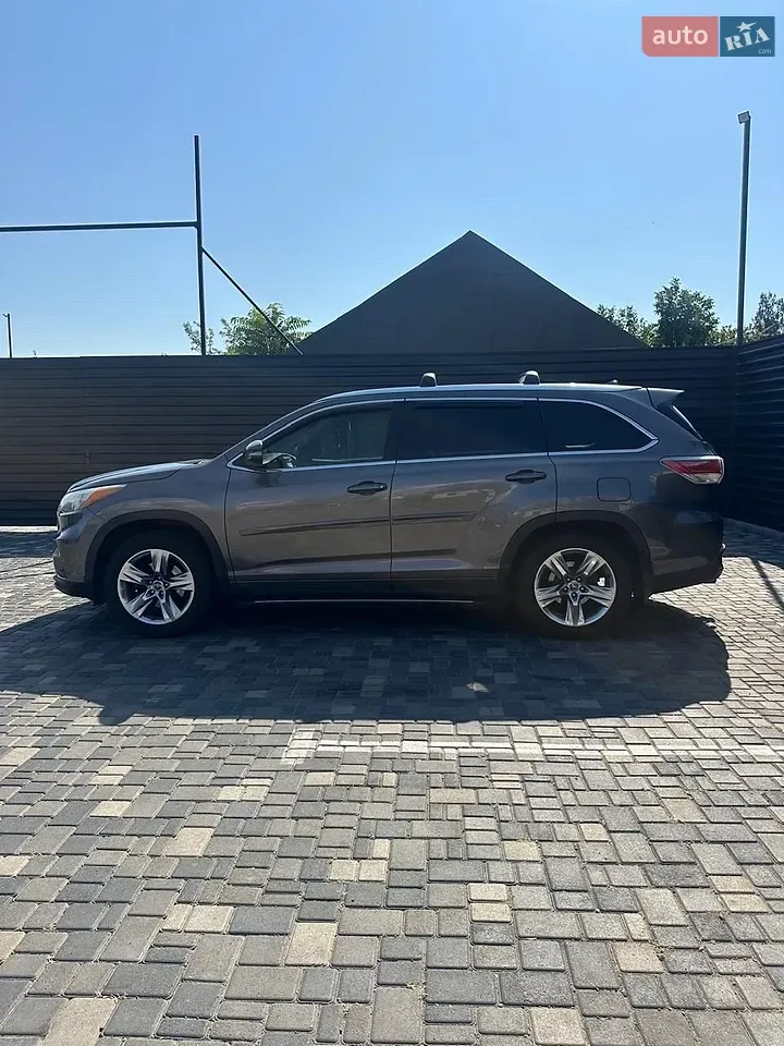 Toyota Highlander 2016 photo 3