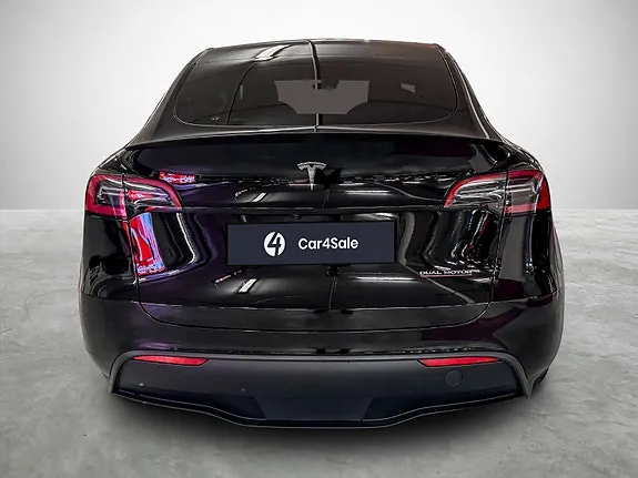 Tesla Model Y 2024 photo 4