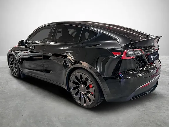 Tesla Model Y 2024 photo 3
