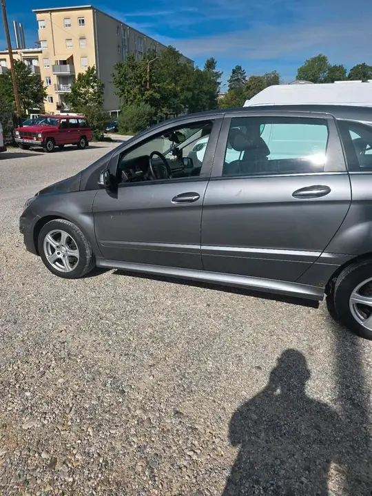 Mercedes-Benz B 170