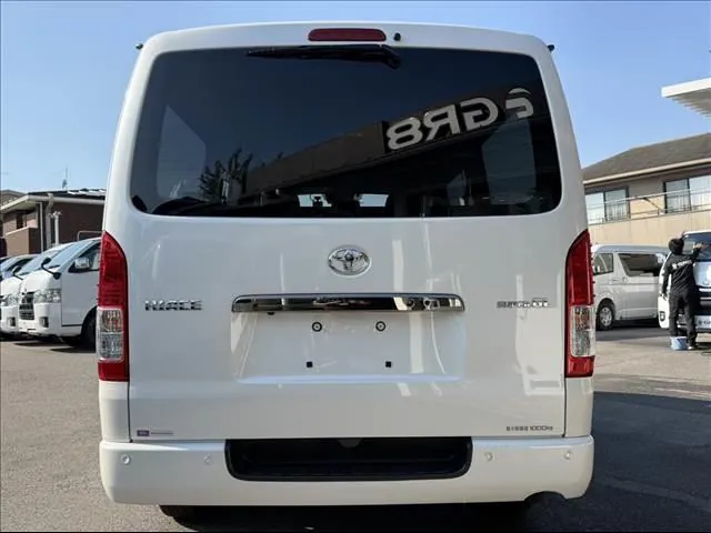 Toyota Hiace Gl 2024 photo 3