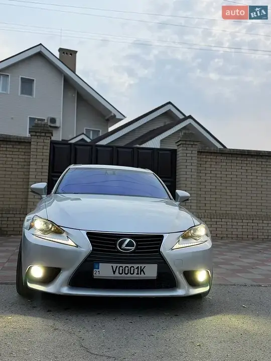 Lexus Is