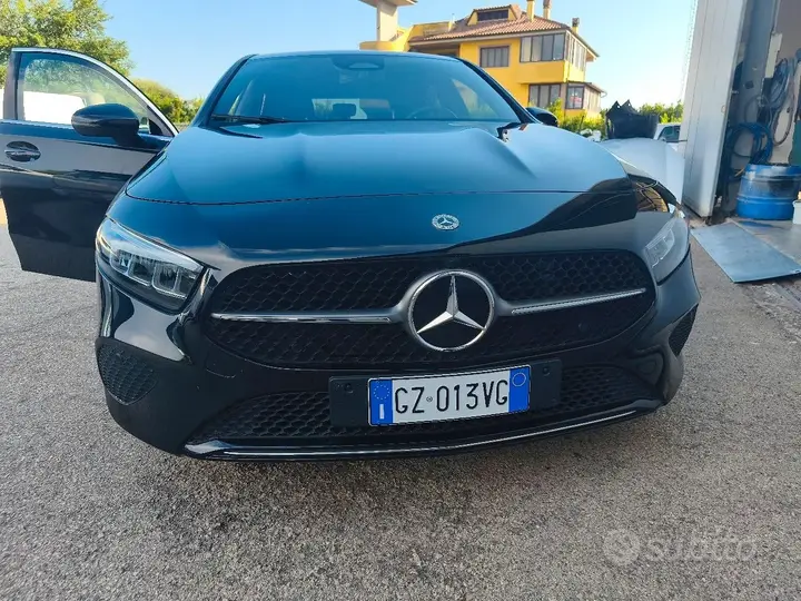 Mercedes-Benz A 180