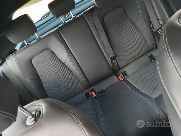 Mercedes-Benz A 180 2023 photo 5