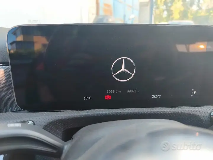 Mercedes-Benz A 180 2023 photo 4