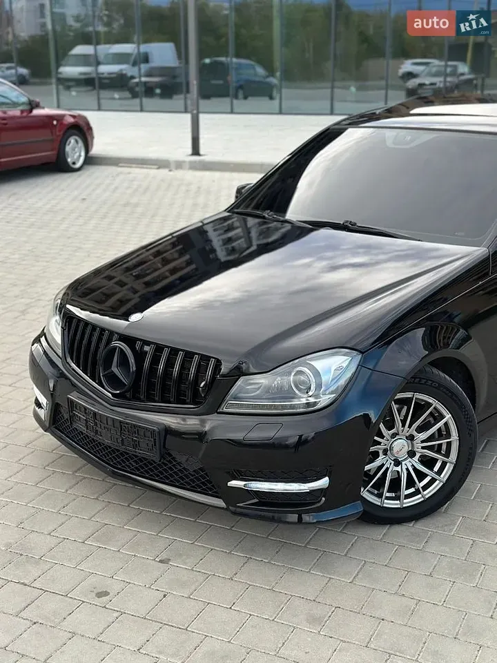 Mercedes-Benz C-Class 2012 photo 4