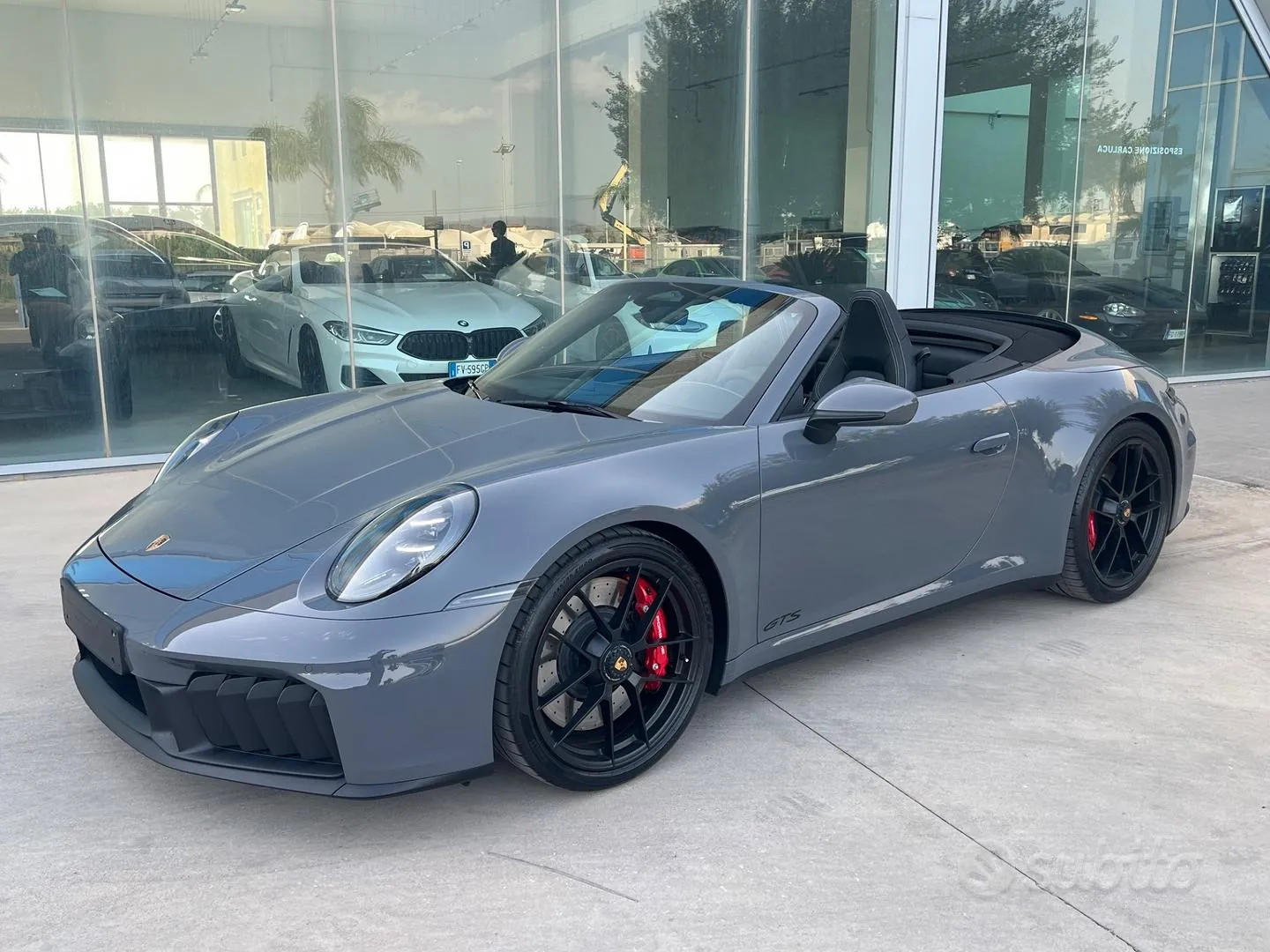 Porsche 911 Carrera 4 Gts Cabriolet 2026 photo 5