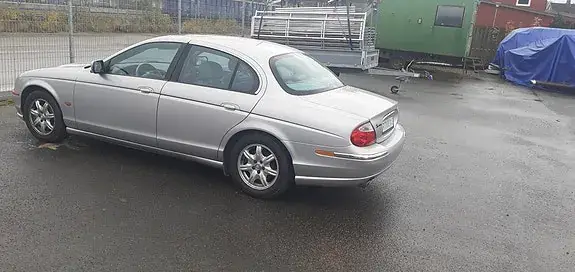Jaguar S-Type 2001 photo 2