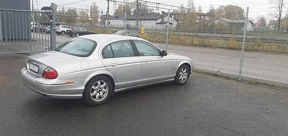 Jaguar S-Type
