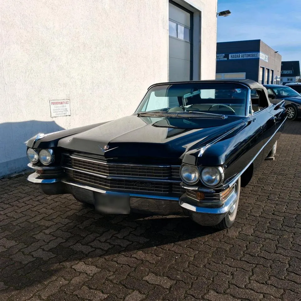 Cadillac De Ville