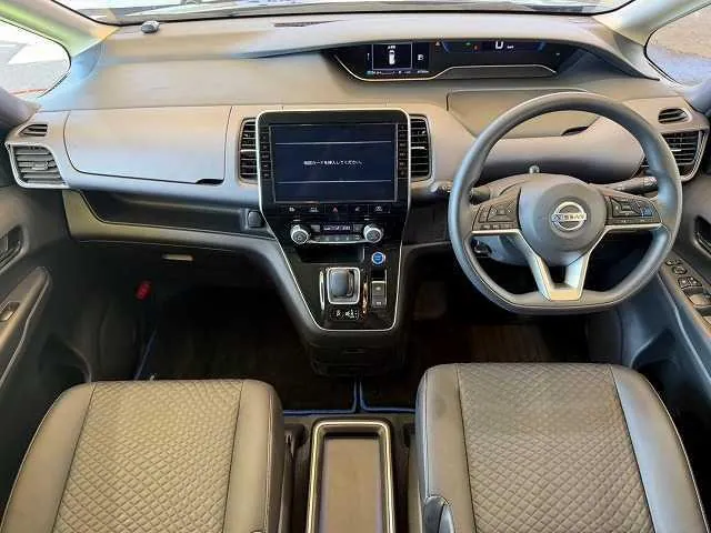 Nissan Serenade 2019 photo 2