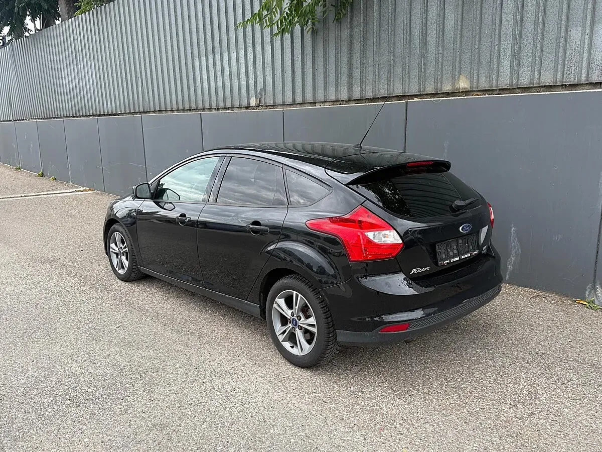 Ford Focus 2013 photo 3