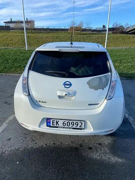 Nissan Leaf 2015 photo 4