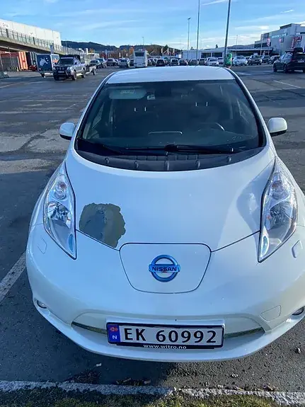 Nissan Leaf 2015 photo 2
