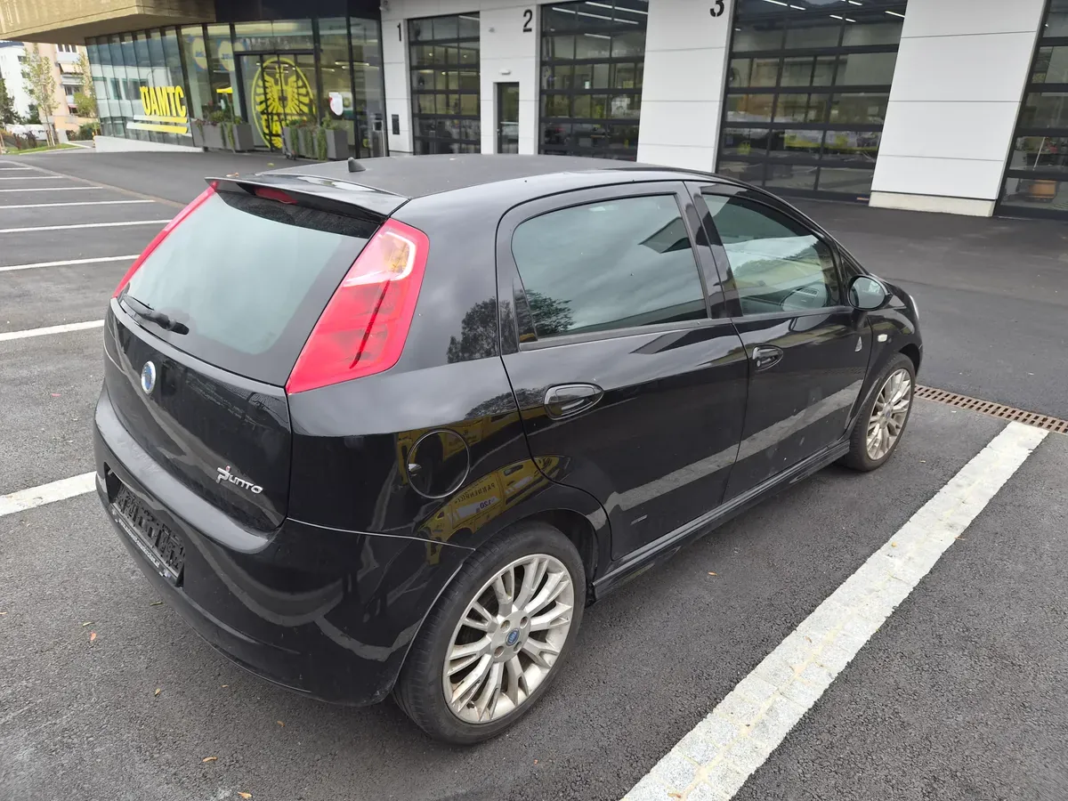 Fiat Grande Punto 2007 photo 3