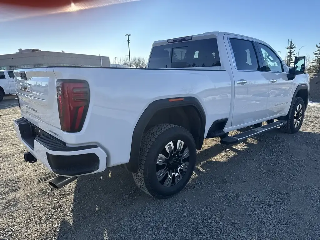 GMC Sierra 3500Hd 2026 photo 5