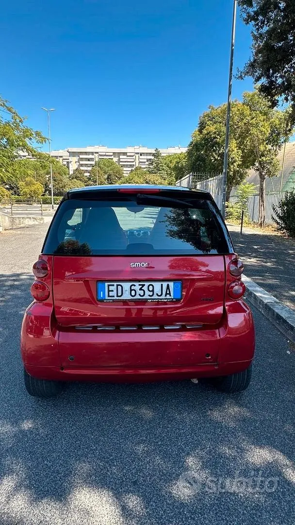 Smart Fortwo 2010 photo 2