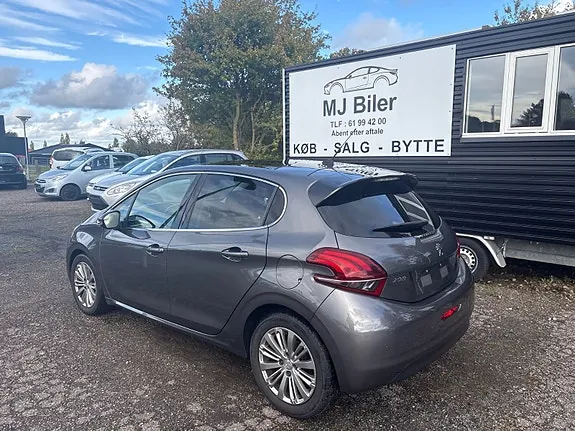 Peugeot 208 2019 photo 5