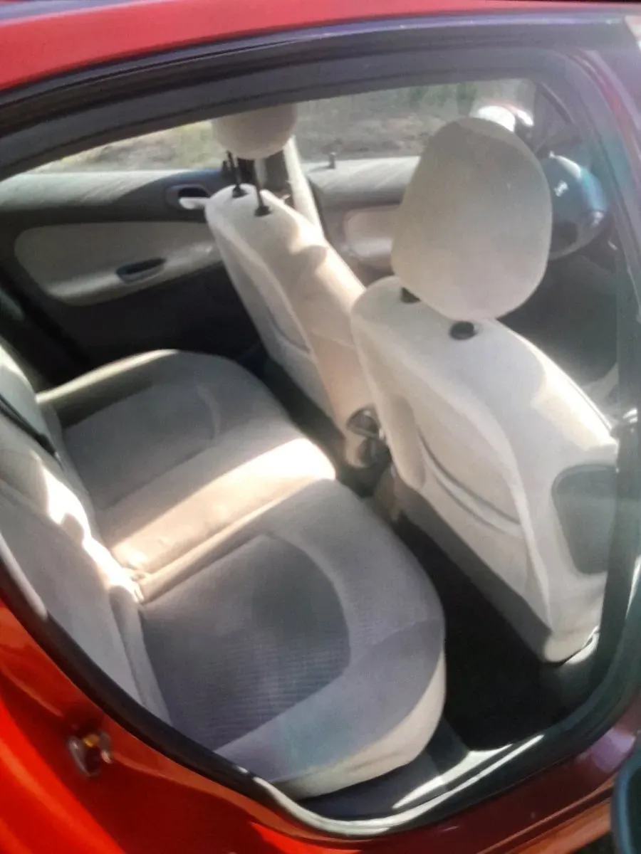 Peugeot 206 2004 photo 3
