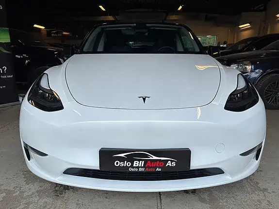 Tesla Model Y 2023 photo 4