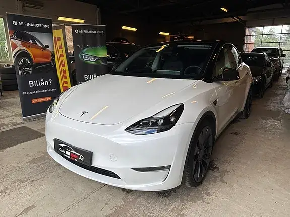 Tesla Model Y 2023 photo 3