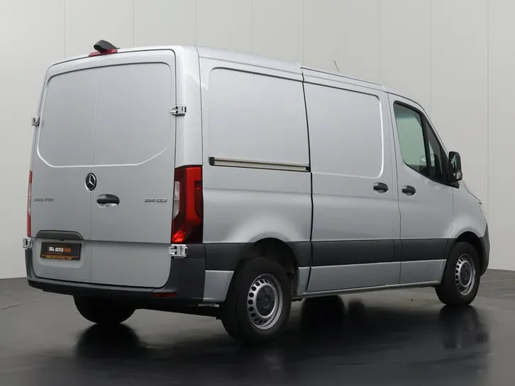 Mercedes-Benz Sprinter 2021 photo 2
