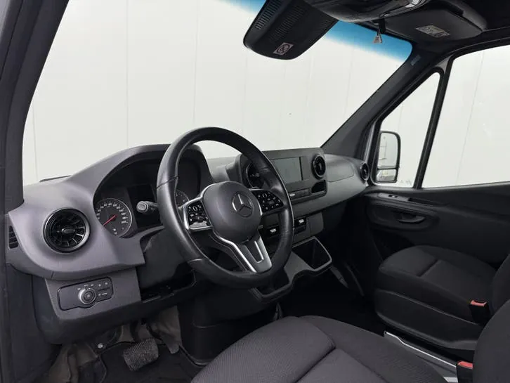 Mercedes-Benz Sprinter 2021 photo 3