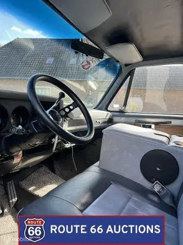 Chevrolet Suburban 1988 photo 2