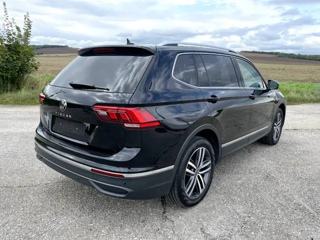 Volkswagen Tiguan Allspace 2022 photo 2